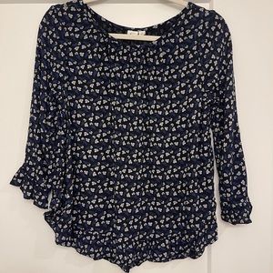 Gap ruffled floral blouse